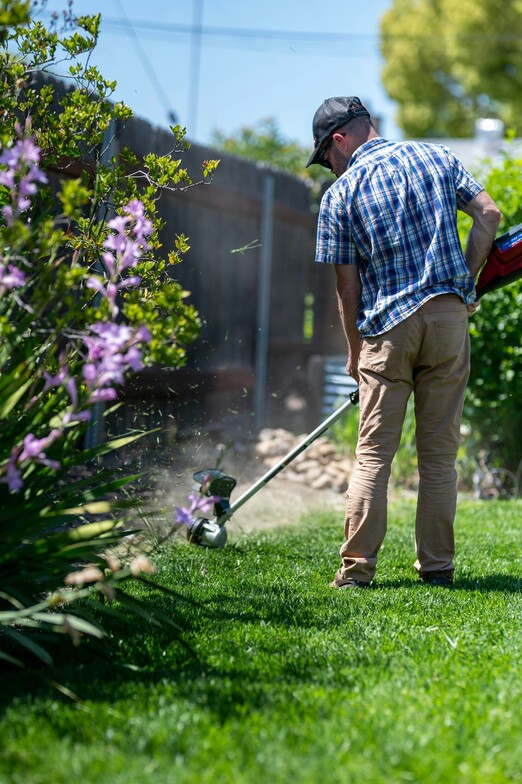 low-back-pain-spring-yard-work-chiropractor-clinton-township-mi.jpg